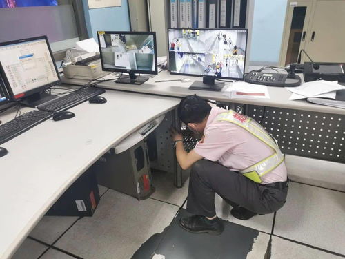 迎國慶護(hù)進(jìn)博保安全 9號線桂林路站開展AFC故障應(yīng)急演練與通訊設(shè)備修理