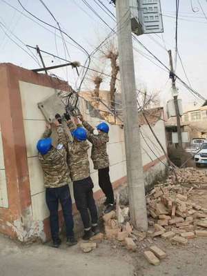 在震區一線 中國移動甘肅公司搶修通訊基礎設施紀實